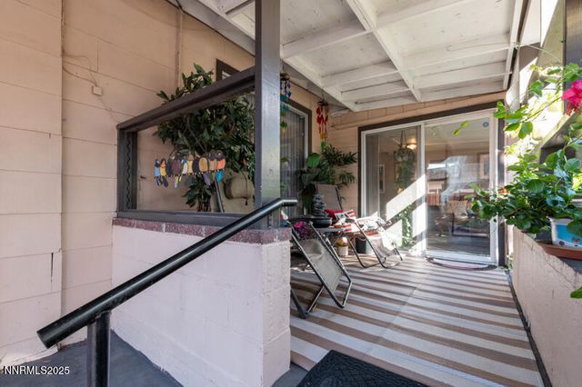 10 Lincoln Way, Sparks, NV 89431