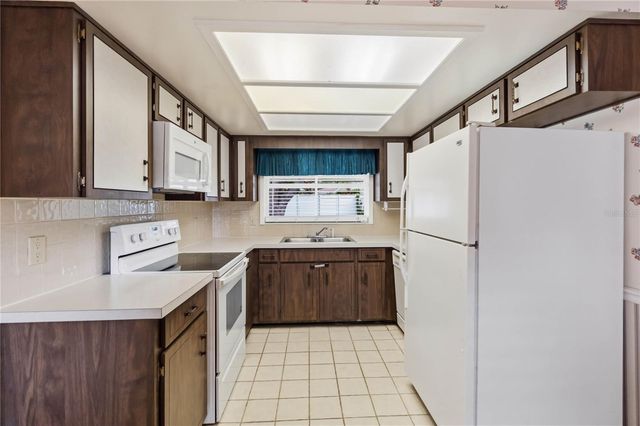 102 EASTERN FORK, Longwood, FL 32750