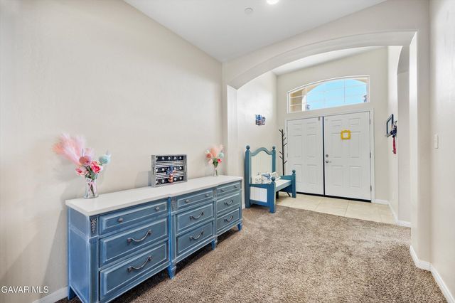 805 Mulberry Street, Tehachapi, CA 93561