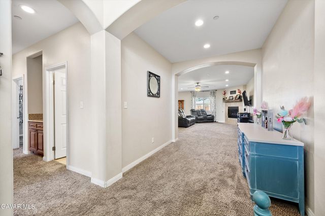 805 Mulberry Street, Tehachapi, CA 93561