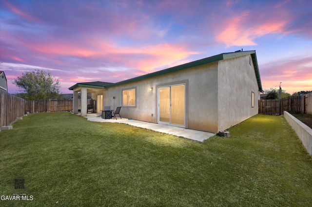 805 Mulberry Street, Tehachapi, CA 93561