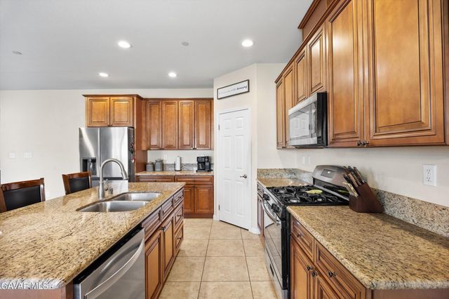 805 Mulberry Street, Tehachapi, CA 93561