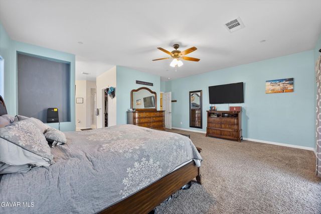 805 Mulberry Street, Tehachapi, CA 93561