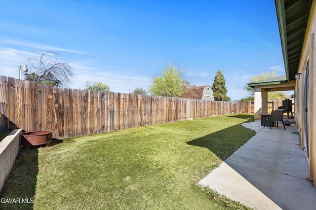 805 Mulberry Street, Tehachapi, CA 93561