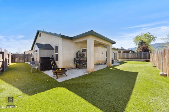 805 Mulberry Street, Tehachapi, CA 93561