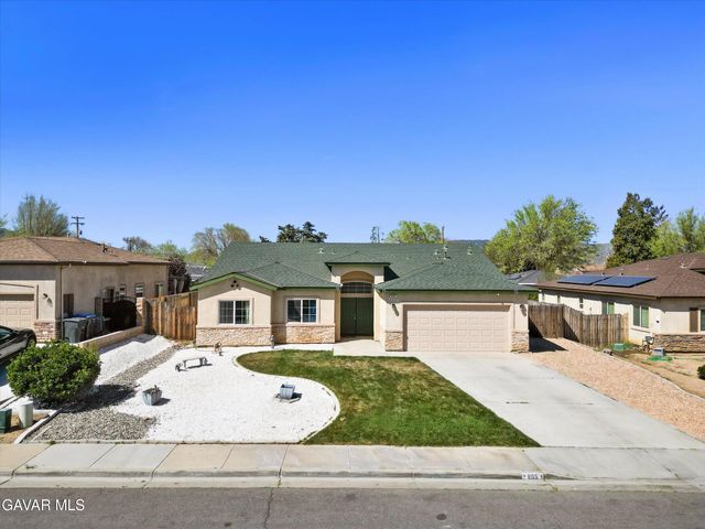 805 Mulberry Street, Tehachapi, CA 93561