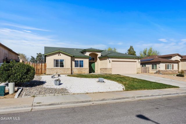 805 Mulberry Street, Tehachapi, CA 93561