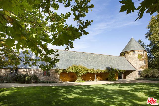 5200 Armour Ranch Road, Santa Ynez, CA 93460