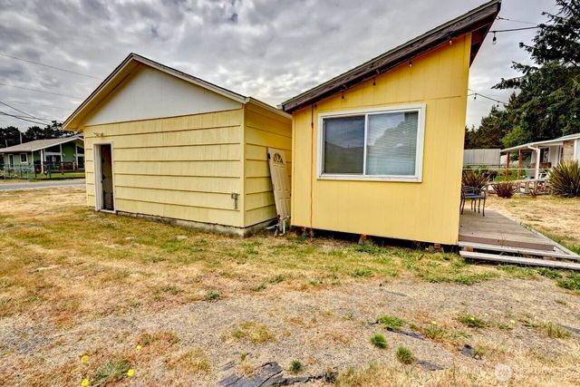 1215 199th Place, Long Beach, WA 98631