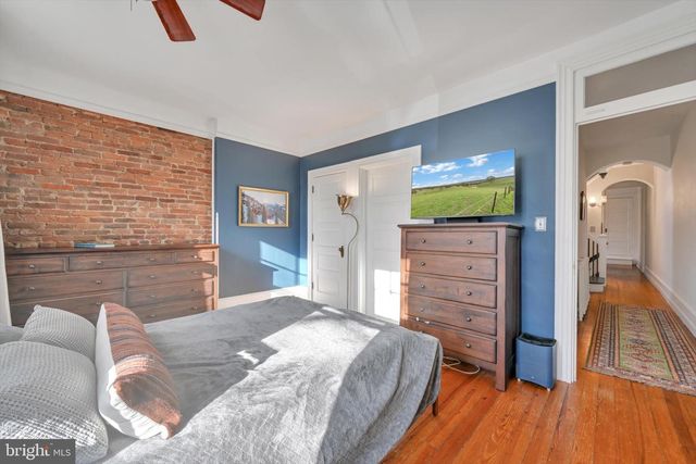 443 W JAMES ST, Lancaster, PA 17603