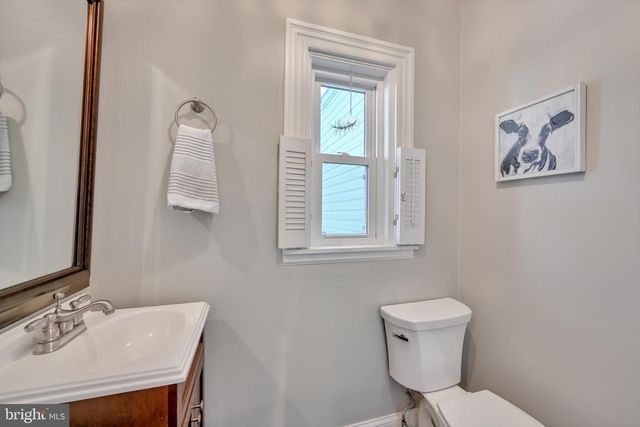 443 W JAMES ST, Lancaster, PA 17603