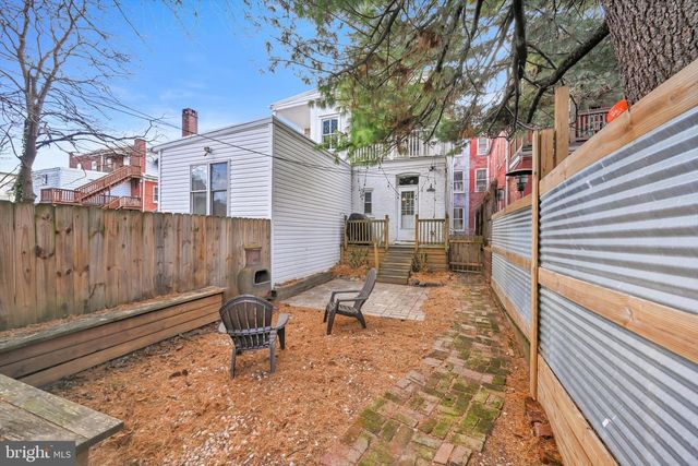 443 W JAMES ST, Lancaster, PA 17603