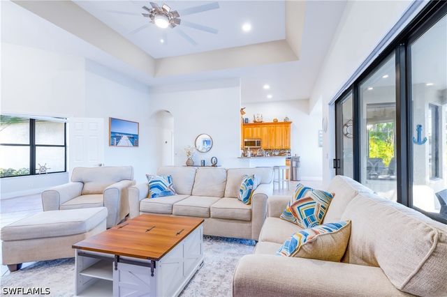 110 SE 16th TER, Cape Coral, FL 33990