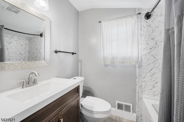 201 Prospect St, Englewood City, NJ 07631