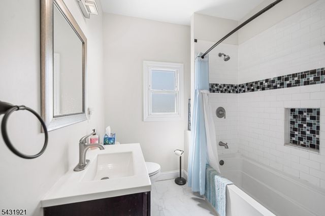 201 Prospect St, Englewood City, NJ 07631