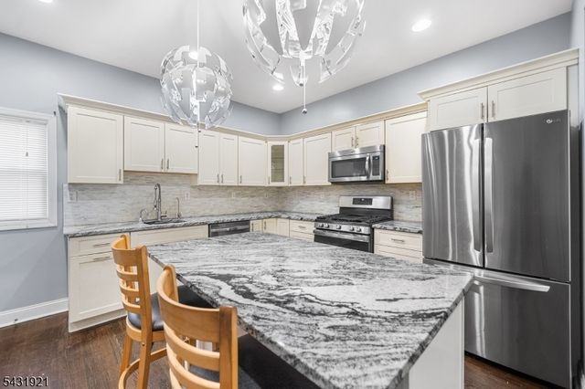 201 Prospect St, Englewood City, NJ 07631