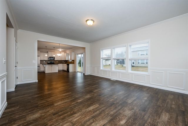 7194 Waltham Drive, Kalamazoo, MI 49009