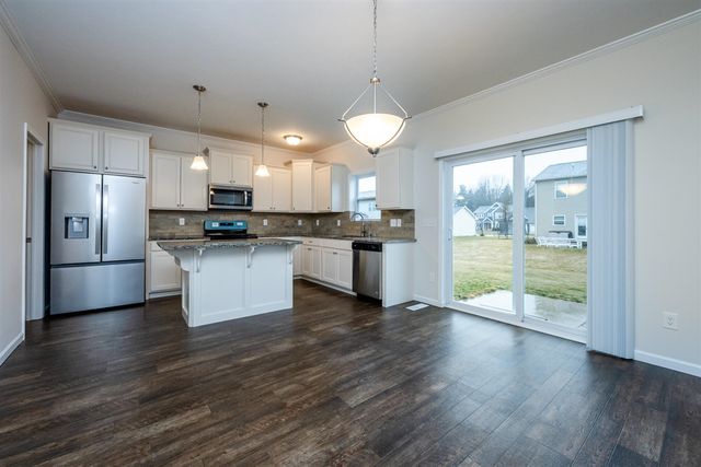 7194 Waltham Drive, Kalamazoo, MI 49009