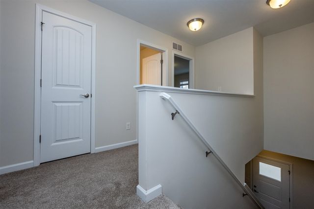 7194 Waltham Drive, Kalamazoo, MI 49009