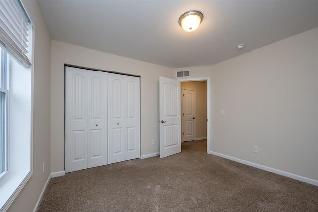 7194 Waltham Drive, Kalamazoo, MI 49009