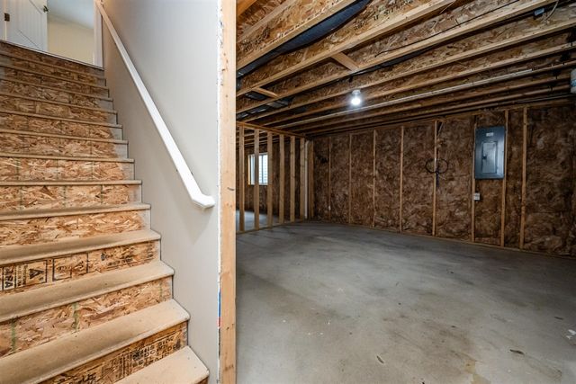 7194 Waltham Drive, Kalamazoo, MI 49009