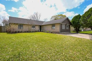 7407 W Fuqua Drive, Missouri City, TX 77489