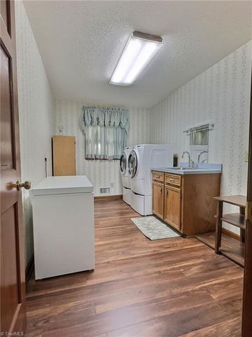 5096 S NC Highway 16, Moravian Falls, NC 28654