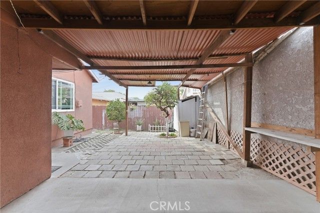 27 W Pleasant, Long Beach, CA 90805