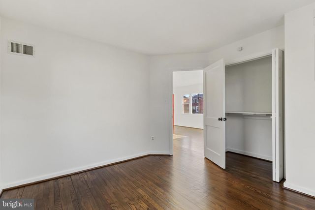 2012 ROLLINS DR, Alexandria, VA 22307