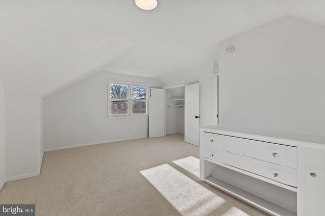 2012 ROLLINS DR, Alexandria, VA 22307