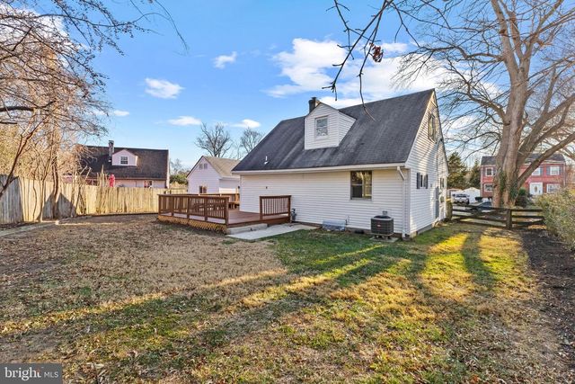 2012 ROLLINS DR, Alexandria, VA 22307