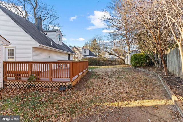 2012 ROLLINS DR, Alexandria, VA 22307