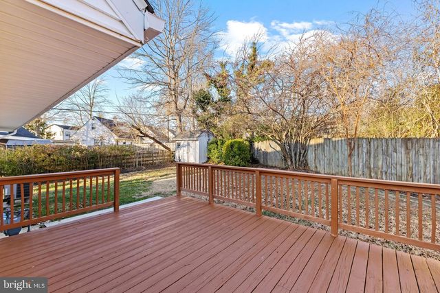 2012 ROLLINS DR, Alexandria, VA 22307