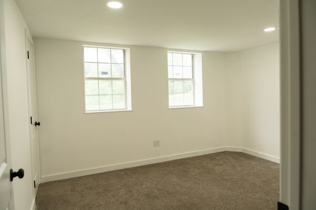 1001 Old East Side Rd, Burns, TN 37029