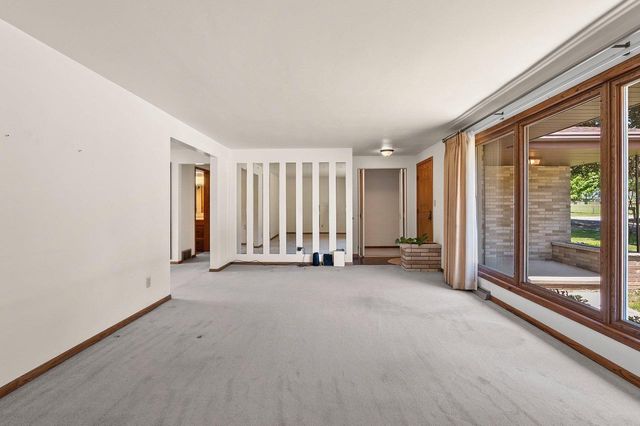 917 MYRTLE LANE, Green Bay, WI 54304