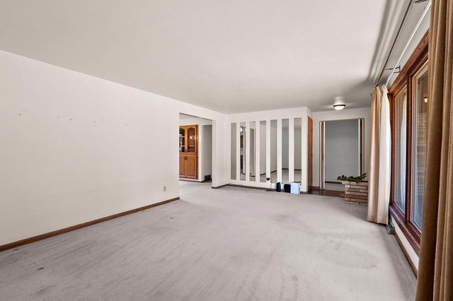 917 MYRTLE LANE, Green Bay, WI 54304