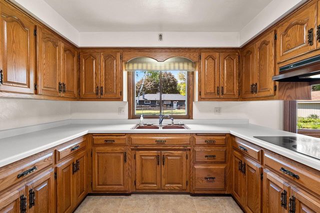 917 MYRTLE LANE, Green Bay, WI 54304