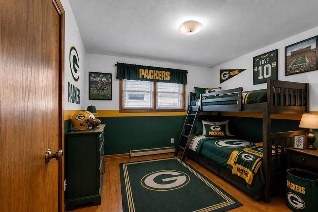 917 MYRTLE LANE, Green Bay, WI 54304