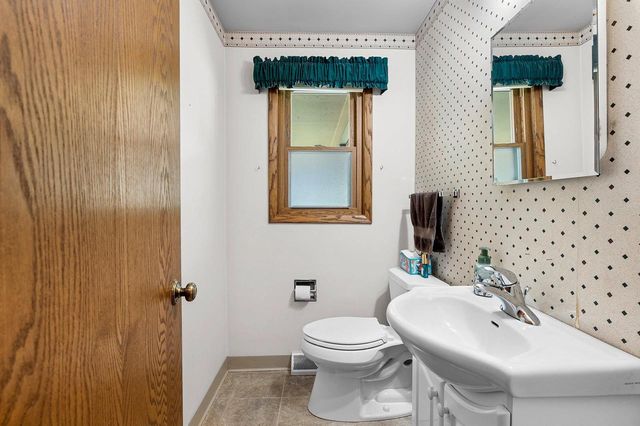 917 MYRTLE LANE, Green Bay, WI 54304