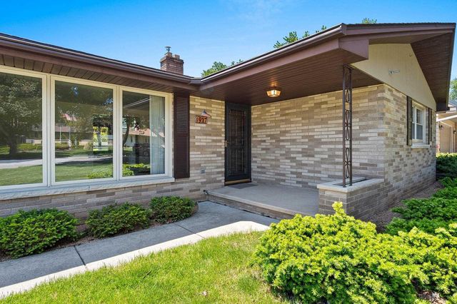 917 MYRTLE LANE, Green Bay, WI 54304