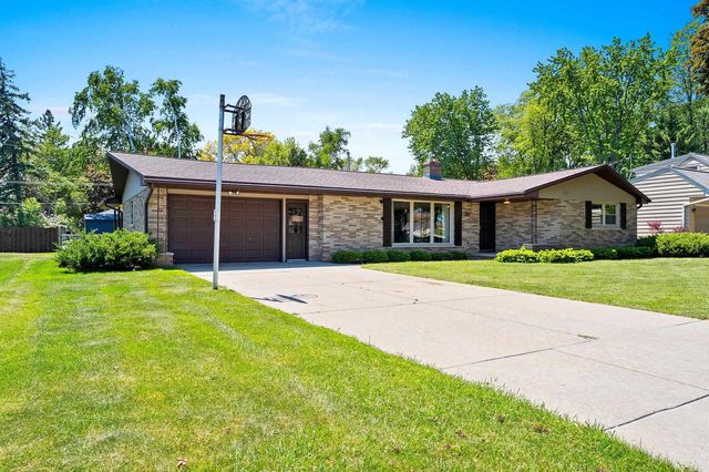 917 MYRTLE LANE, Green Bay, WI 54304