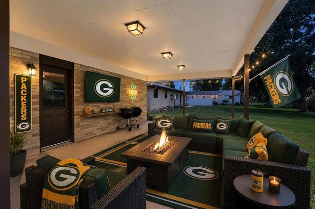 917 MYRTLE LANE, Green Bay, WI 54304