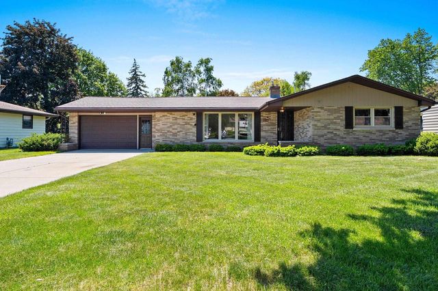917 MYRTLE LANE, Green Bay, WI 54304