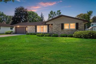 917 MYRTLE LANE, Green Bay, WI 54304