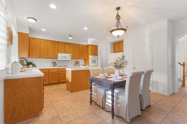 1577 Whispering Palm Drive, Oceanside, CA 92056