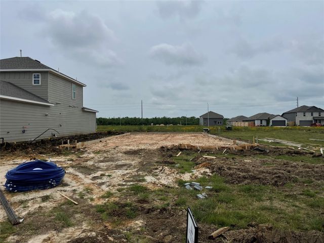 645 Pomegranate Lane, La Marque, TX 77568