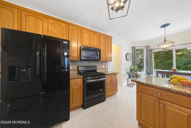 40 Harvest Way, Little Egg Harbor, NJ 08087