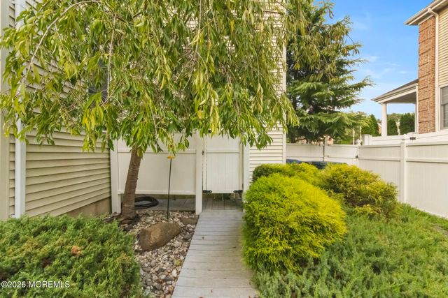 40 Harvest Way, Little Egg Harbor, NJ 08087