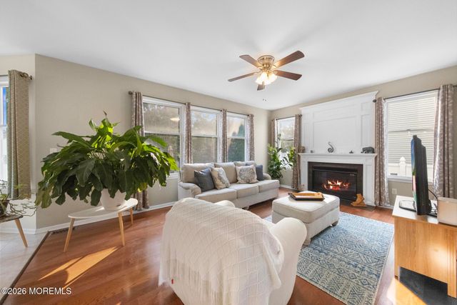 40 Harvest Way, Little Egg Harbor, NJ 08087