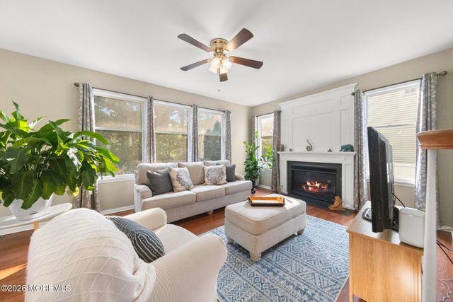 40 Harvest Way, Little Egg Harbor, NJ 08087